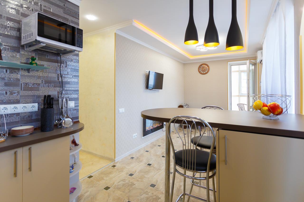Apartment Near Railway Station Kyiv Exterior photo